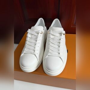 Louis Vuitton Time Out Sneaker